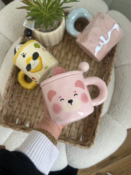 بكج مكون من 3 اكواب سيراميك 🤗